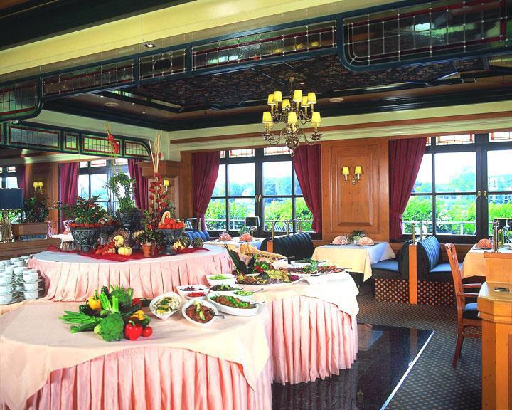 Maritim Hotel Königswinter Restoran fotoğraf